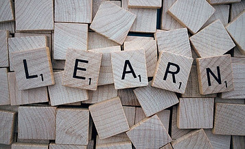 The word Learn spelled out