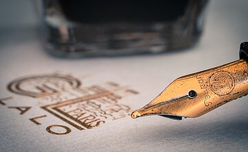 old fashioned writing pen